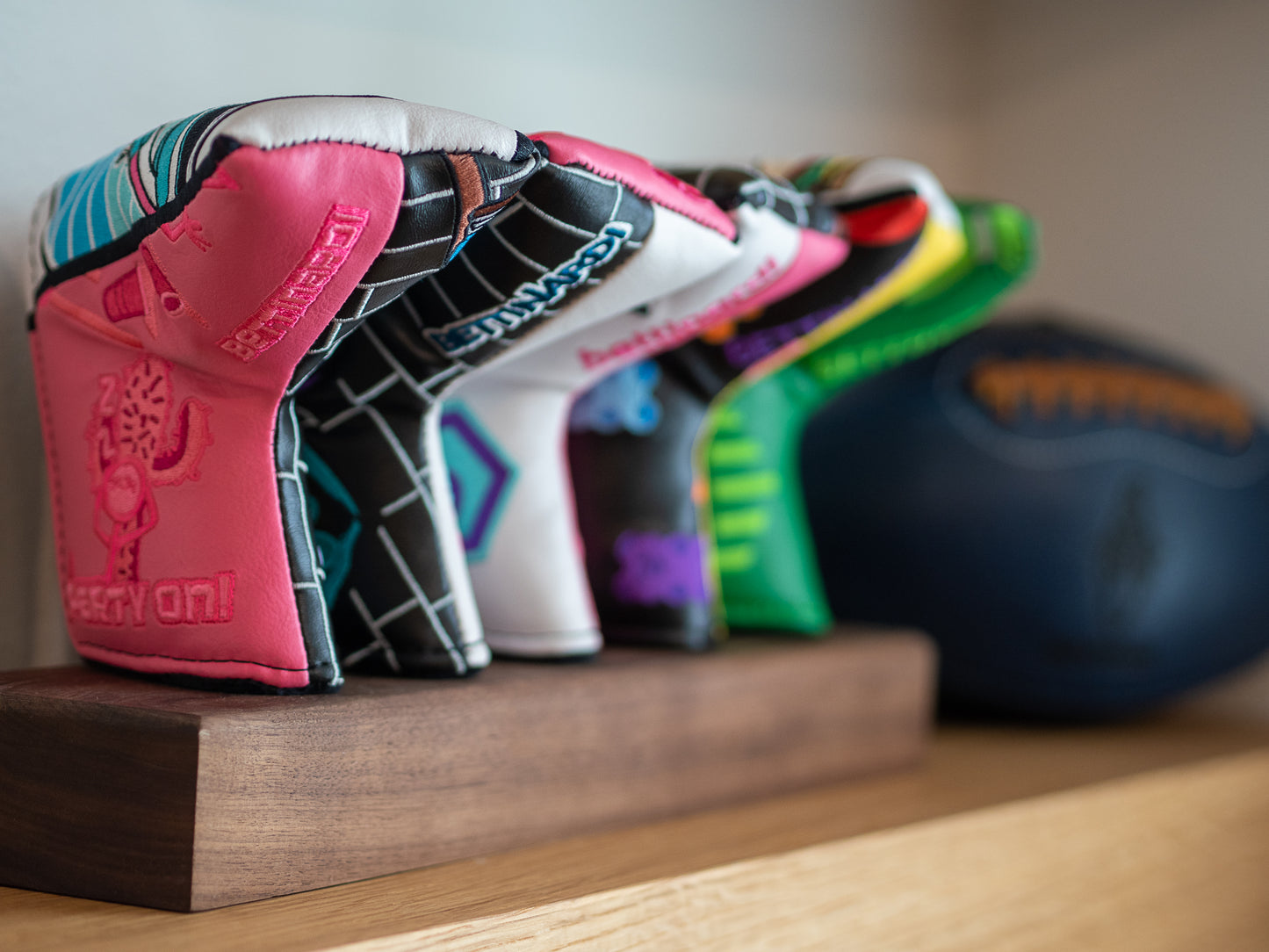 Headcover Display - Walnut